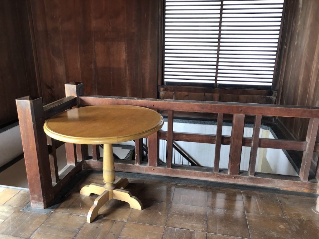 福山城　テーブル